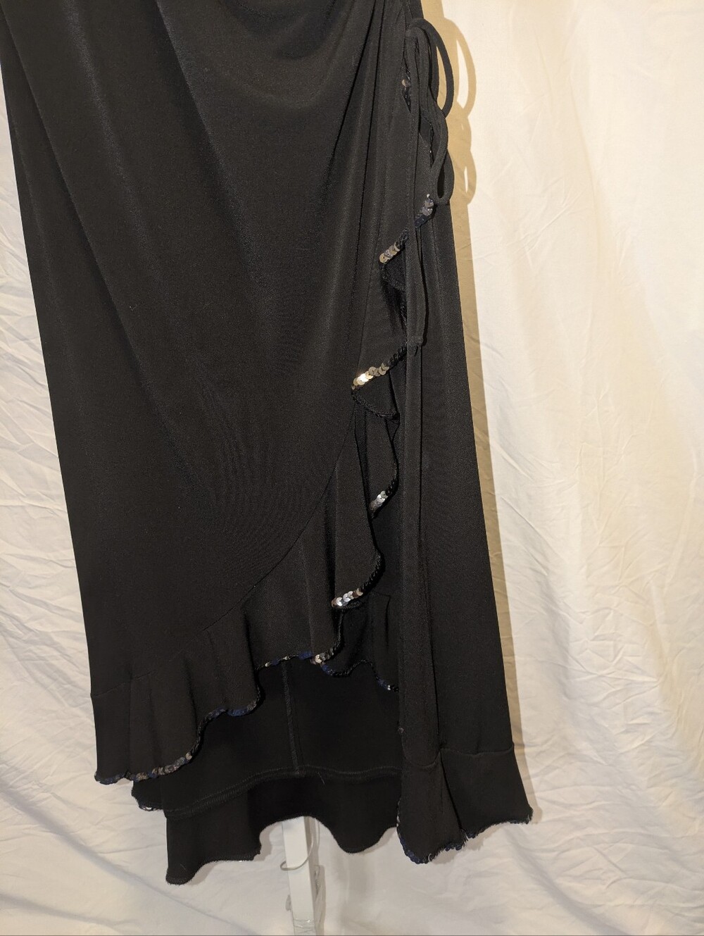 Jump Apparel Y2K Black Halter Sequin Ruffle Midi Dress Size 16 - Picture 2 of 8